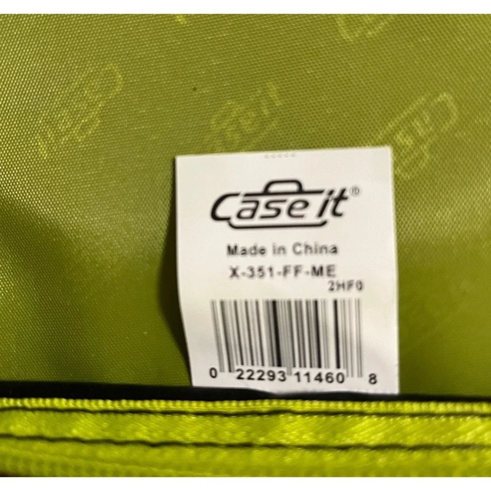 Case-It Monster X-Hugger Round 3 Ring Zipper Binder with Strap NWOT Unused